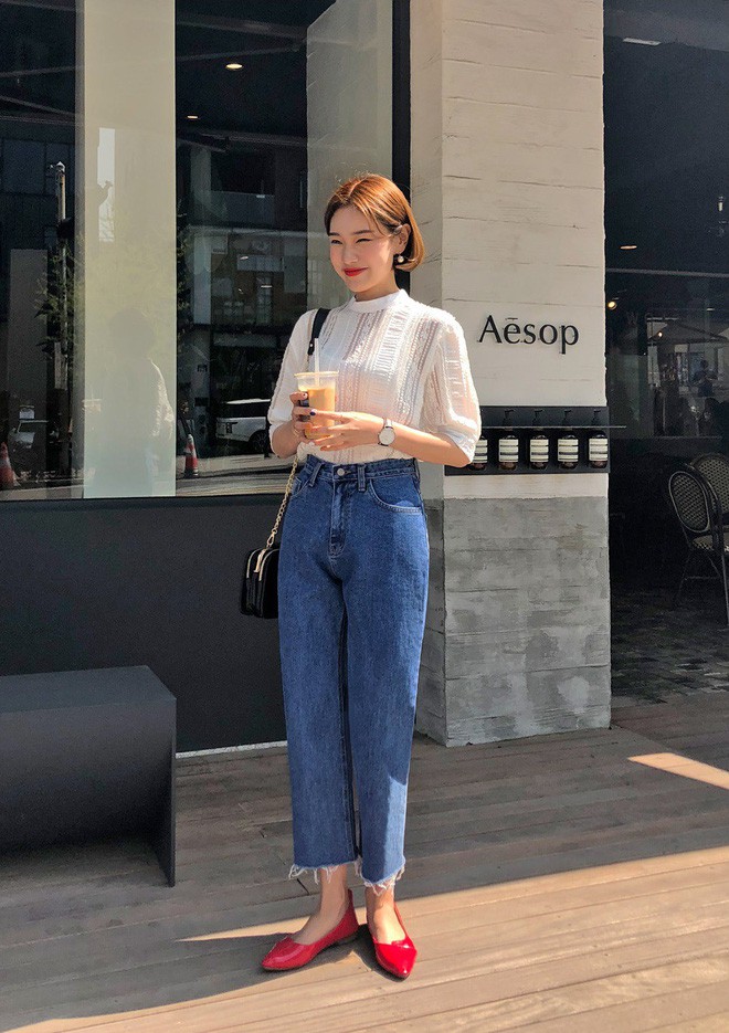 Jeans dáng suông nếu biết kết hợp vừa mát mẻ lại tuyệt đối trendy.  