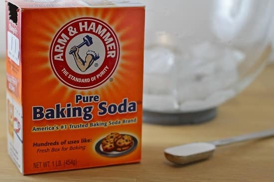 58e28c947f28f-hon-hop-backing-soda-oxy-gia-nuoc-rua-chen-tay-vet-dau-mo