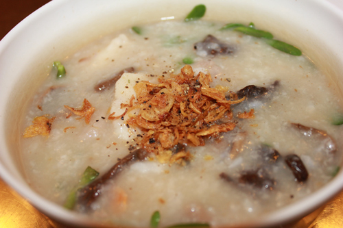 nguoi-benh-viem-truc-trang-nen-an-gi1