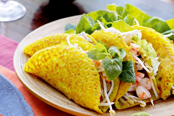 Cach lam banh xeo gion thom ngon cho gia dinh thuong thuc dip Tet phunutoday 1