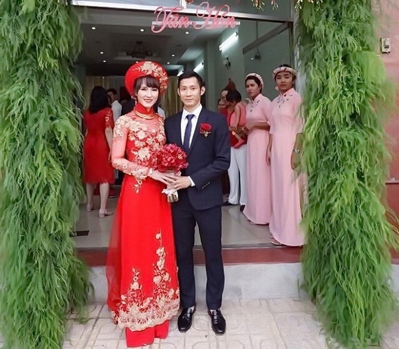 Tay vot cau long hang dau Viet Nam Nguyen Tien Minh Vu Thi Trang nen duyen vo chong sharoncuneta.com 2