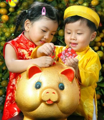 12.chon-nguoi-xong-dat-mo-hang-cho-gia-chu-tuoi-canh-than-1-sharoncuneta.com (1)