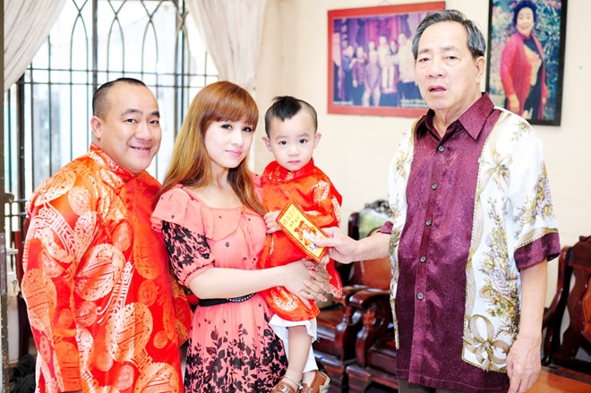 14.chon-nguoi-xong-dat-mo-hang-cho-gia-chu-tuoi-binh-than-2-sharoncuneta.com (1)