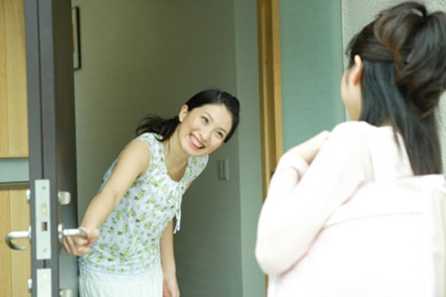 22.chon-nguoi-xong-dat-mo-hang-cho-gia-chu-tuoi-nham-tuat-1-sharoncuneta.com (1)