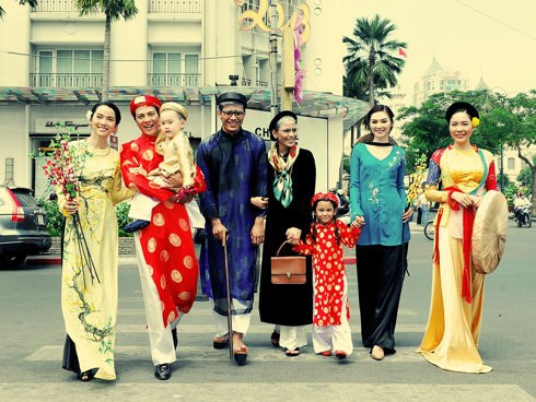 29.chon-nguoi-xong-dat-mo-hang-cho-gia-chu-tuoi-tan-hoi-1-sharoncuneta.com (1)