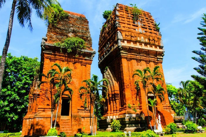 12.nhung-dia-diem-du-lich-o-quy-nhon-trong-ngay-30-4-1-5-5-sharoncuneta.com