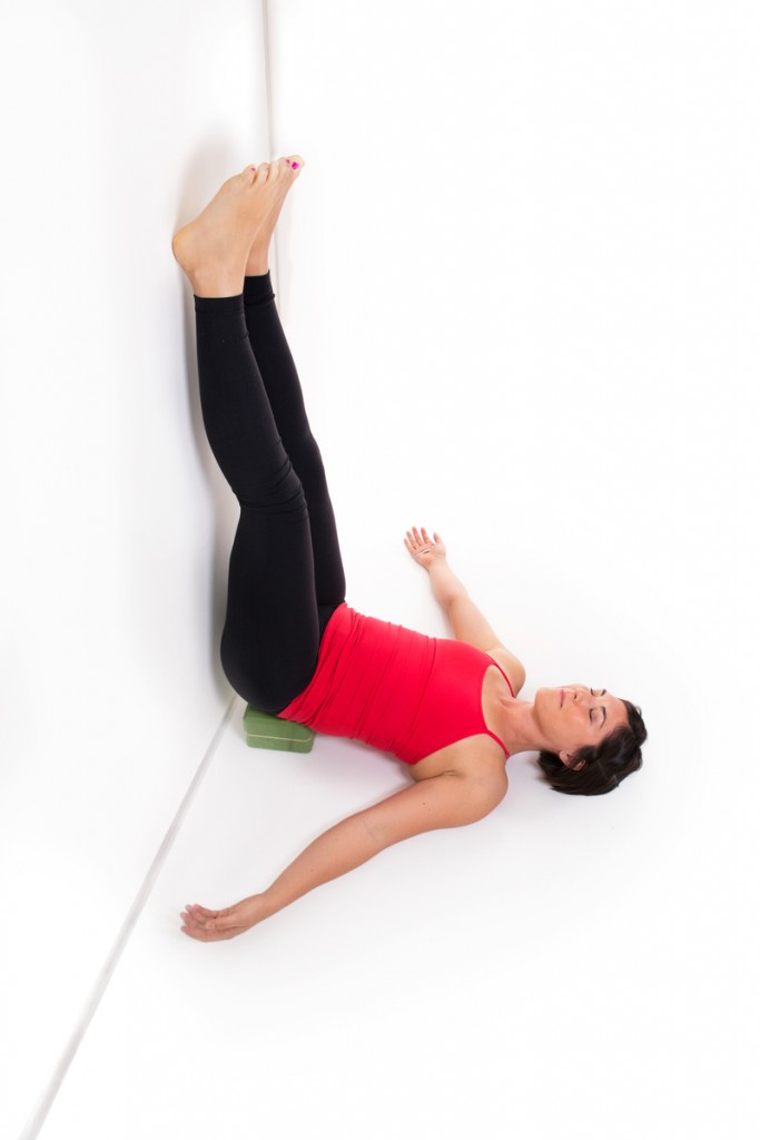 5.dong-tac-yoga-nao-chua-moi-lung-hieu-qua-3-sharoncuneta.com