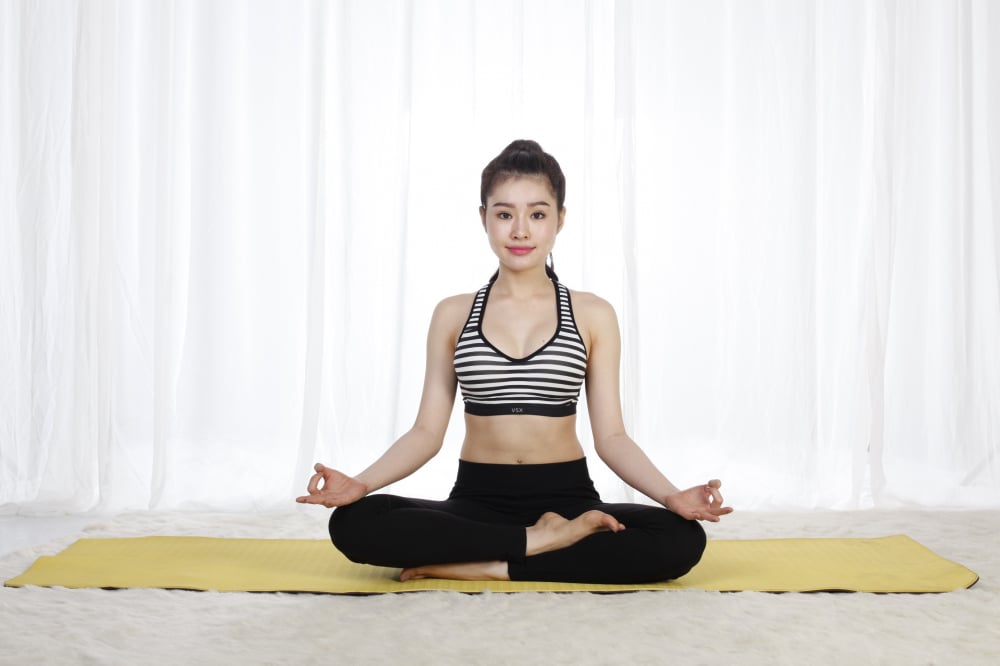 9.dong-tac-yoga-nao-giup-san-chac-co-bung-hieu-qua-1-sharoncuneta.com