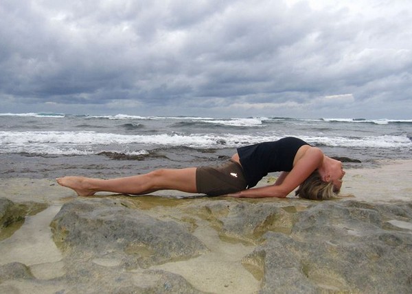 3.dong-tac-yoga-nao-chua-roi-loan-tien-dinh-hieu-qua-2-sharoncuneta.com