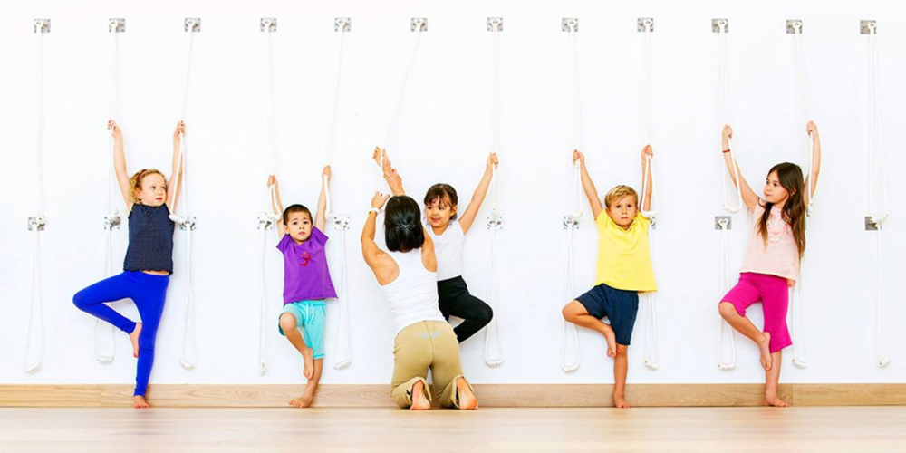 22.nhung-luu-y-khi-tap-yoga-cho-tre-nho-1-sharoncuneta.com