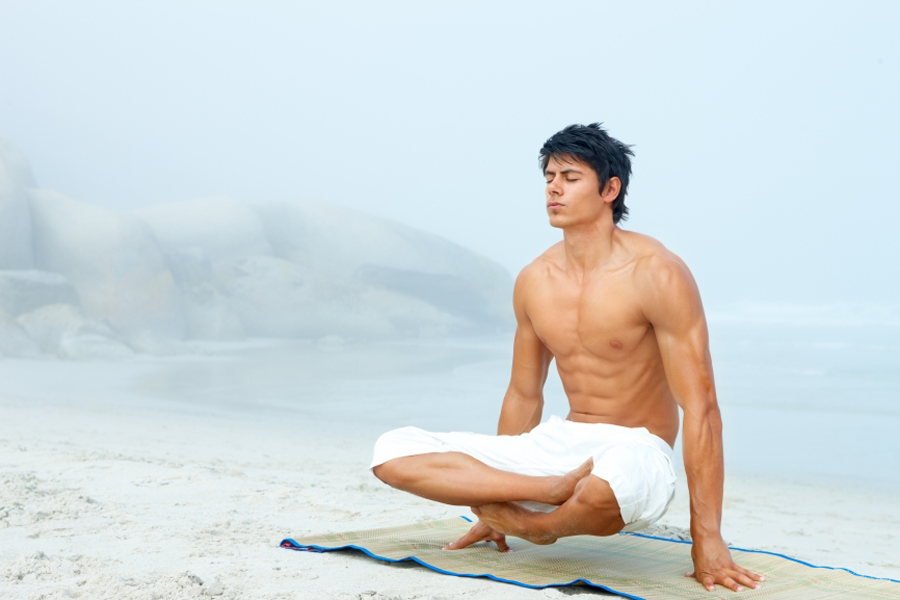 24.nhung-luu-y-khi-tap-yoga-cho-dan-ong-1-sharoncuneta.com