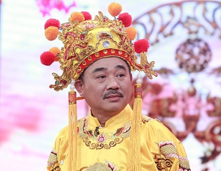 7.quoc-khanh-la-ai-tieu-su-su-nghiep-cua-quoc-khanh-sharoncuneta.com