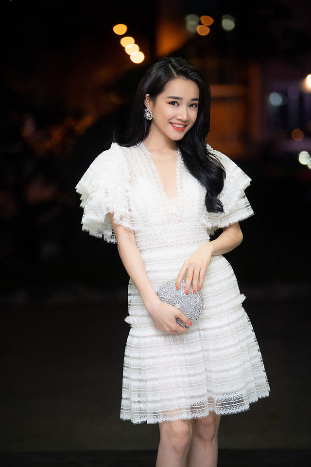 2.nha-phuong-xinh-dep-sau-scandal-voi-truong-giang-2-sharoncuneta.com