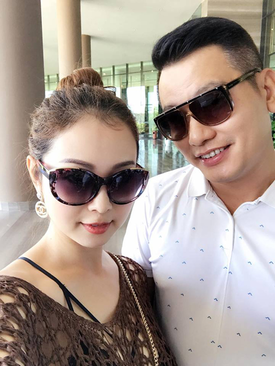 2.con-gai-jennifer-pham-bieu-dien-thoi-trang-6-sharoncuneta.com