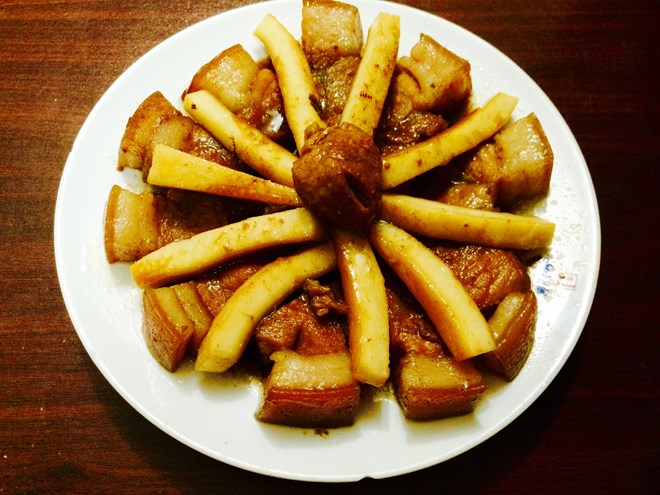 thit-kho-dua