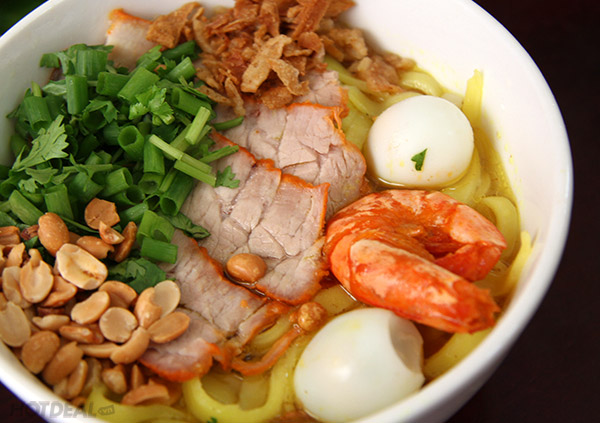 cach-nau-my-quang1