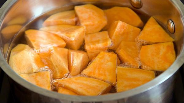 uong-nuoc-khoai-lang-giup-giam-can