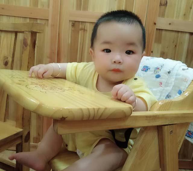 Hình ảnh con chị Lý lúc chưa sụt cân.