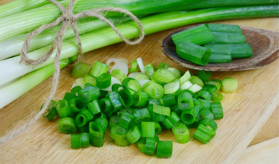 Thái nhỏ hành ra