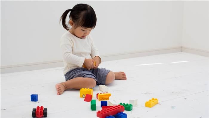 3726_girl-sit-w-stock-today-160125-tease-01_4a5f10942592fb35e96c6fde18906537.today-inline-large