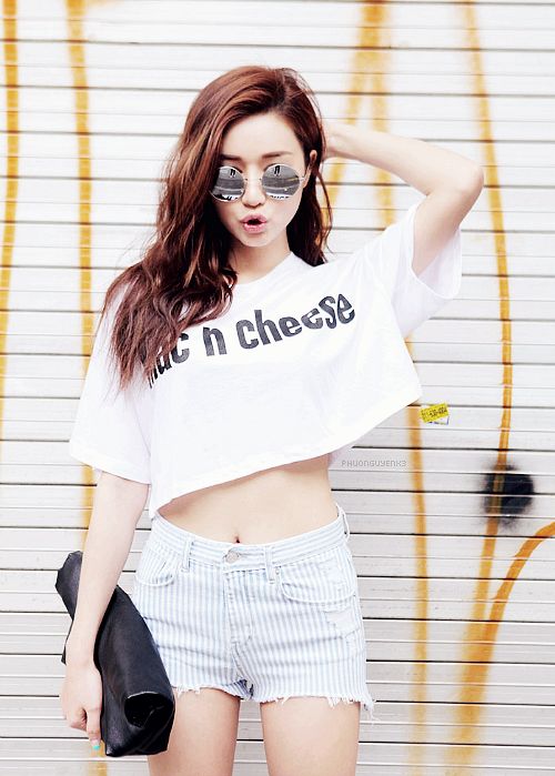 bi-quyet-mix-do-voi-crop-top-cuc-chat-cho-ban-gai-14