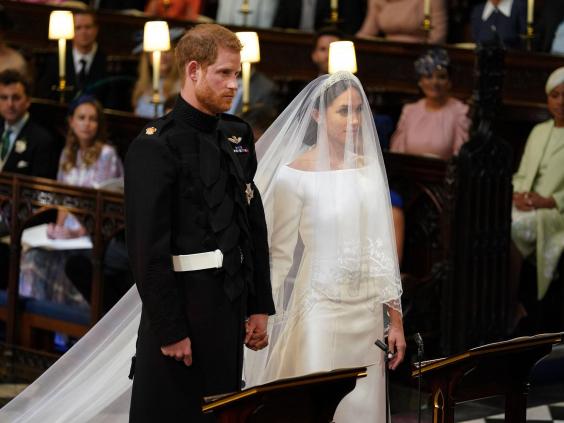 Công nương Meghan Markle rạng rỡ trong thiết kế của Givenchy.  