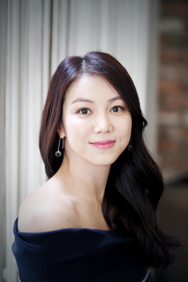 nhung-nu-than-cuoi-8x-thanh-cong-nhat-lang-giai-tri-han-hien-nay-d7b381