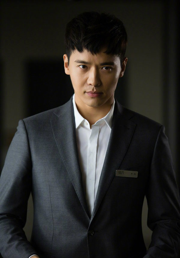 Cao Vân Tường.