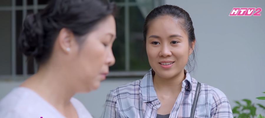 Hương cuống nước xin lỗi mẹ nhưng vẫn bị bà Mai coi như chưa từng có ở trên đời.