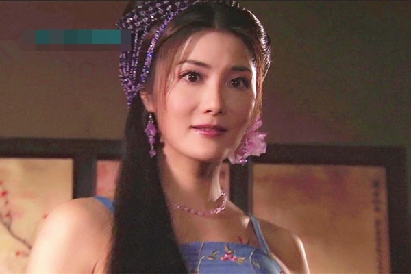 2sao-ky-nu-dep-hut-hon-man-anh-hoa-ngu-03b
