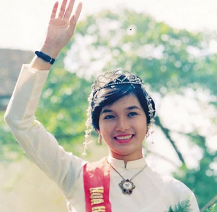 sau-30-nam-dang-quang-cuoc-song-hoa-hau-bui-bich-phuong-ra-sao-24eaac