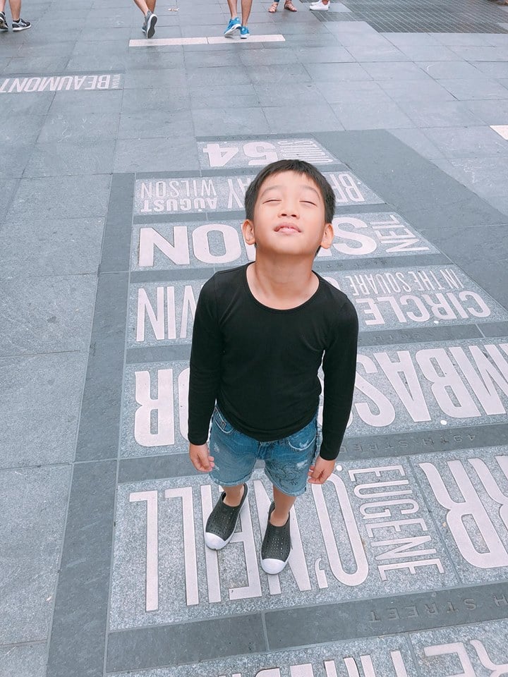 Cậu bé Subeo 7 tuổi ngày càng lớn và ra dáng hơn nhiều.