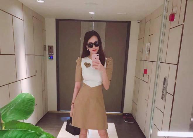 Thu Thảo khoe vóc dáng sinh đẹp sau sinh.