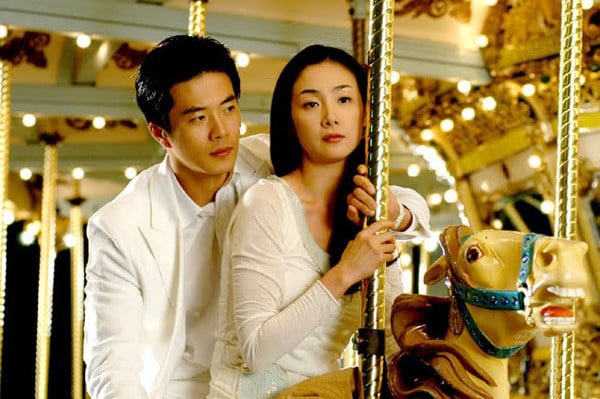 Kwon Sang Woo và Choi Ji Woo trong bộ phim 