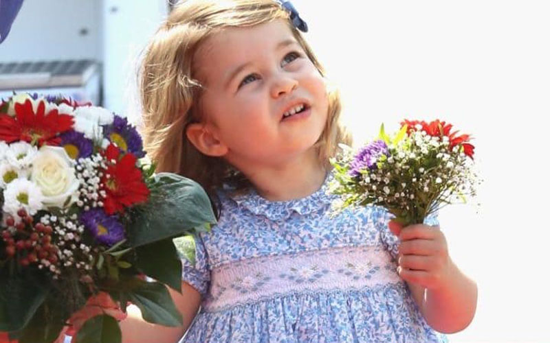 Charlotte được thừa hưởng nhiều nét đẹp của nữ hoàng Anh.