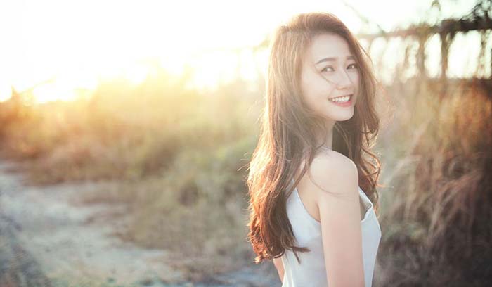 nhung-hinh-anh-co-gai-mua-thu-rat-dep-mang-tam-trang-10