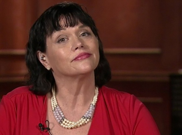 Samantha Markle - người chị cùng cha khác mẹ của Công nương Meghan Markle  liên tục đưa ra những lời lẽ công kích Shbet111 slot, casino, thể thao, xổ số Hoàng gia.