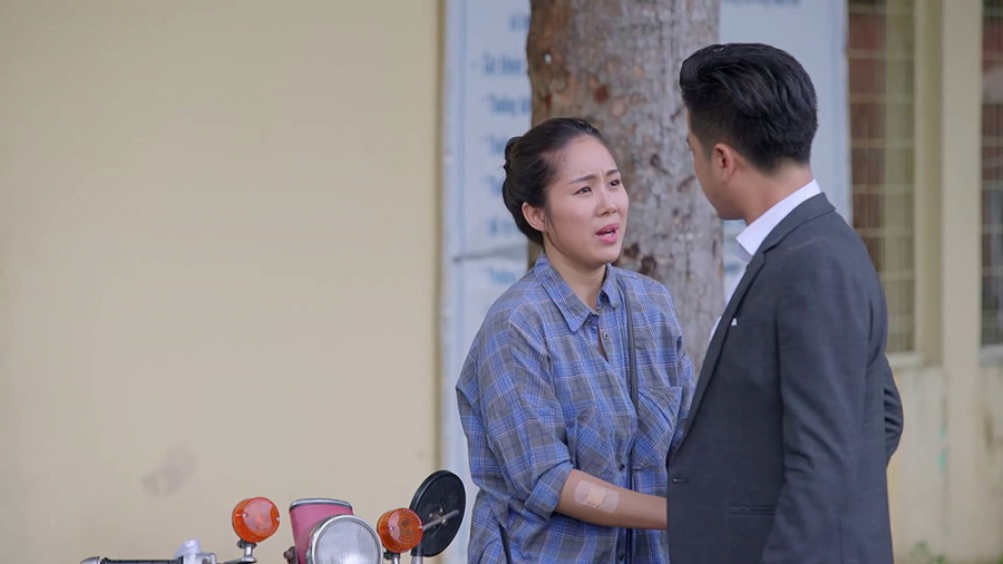 Hương cầu xin Công vì con hãy đổi ý