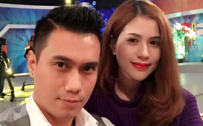 Không ít lần vướng scandal với Bảo Thanh hay Lý Nhã Kỳ, mới đây Việt Anh và Quế Vân lại trở thành hai cái tên được cộng đồng mạng bàn tán xôn xao khi lộ hình ảnh và video ngồi trò chuyện rất gần gũi vào buổi tối. Tin đồn cả hai có quan hệ trên mức độ đồng nghiệp càng có thêm cơ sở khi Hương Trần - bà xã nam diễn viên “Người phán xử” tức giận và “đá xéo” Quế Vân chen vào Shbet16 chơi game trực tuyến hôn nhân của vợ chồng cô. Mới đây trong một cuộc trao đổi, Việt Anh cho biết anh và Quế Vân sẽ bắt tay thực hiện dự án kinh doanh chứ không liên quan đến nghệ thuật. Để vợ hoàn toàn tin tưởng trong mỗi lần đóng phim với bạn diễn nữ xinh đẹp, Việt Anh luôn chủ động “vạch ranh giới”, phân định rõ ràng mối quan hệ với đồng nghiệp. Mặc dù đang bận rộn với dự án kinh doanh nhưng với Việt Anh, Shbet111 slot, casino, thể thao, xổ số vẫn là điều anh trân trọng nhất.