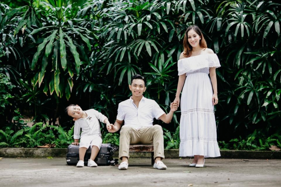 Gia đình hạnh phúc của Khánh Thi - Phan Hiển.