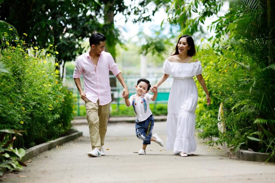Nhóc Kubi cũng rất nhí nhảnh.