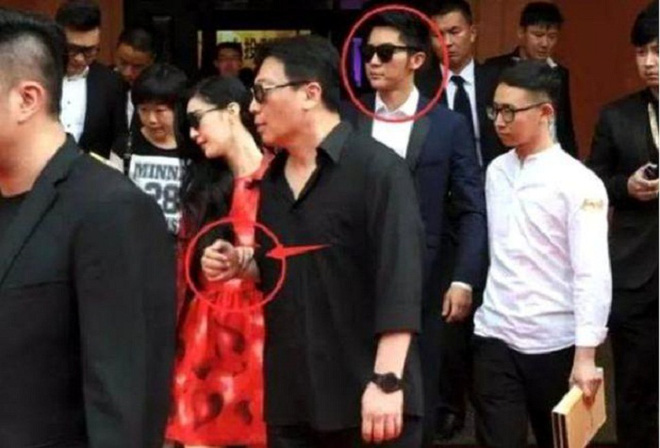 Mục Hiểu Quang nhiều lần dính tin đồn tình cảm với Phạm Băng Băng vì hai người quá thân thiết.
