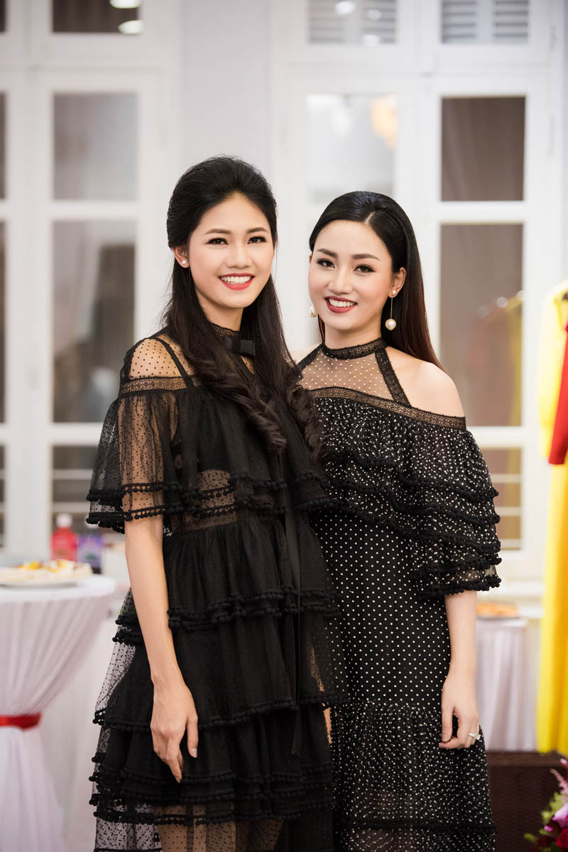 Thanh Tú và chị gái Trà My.