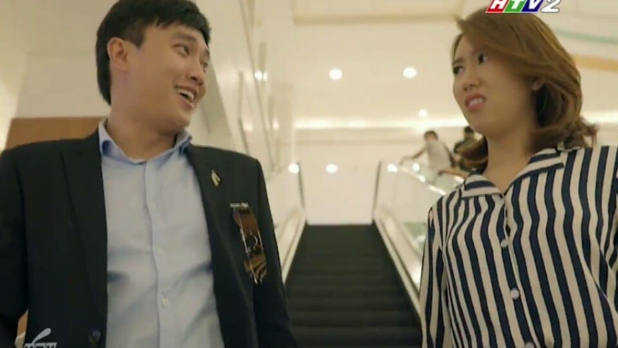 Hân bỏ con để đi hẹn hò cùng người cũ.