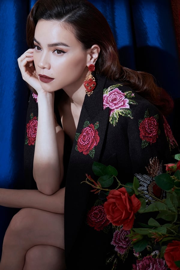 HO-NGOC-HA-13-8282-1533694857
