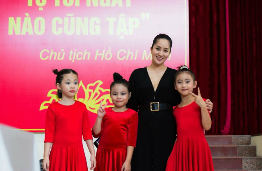 Kiện tướng dancesport đã bắt đầu trở lại với công việc sau thời gian sinh con.