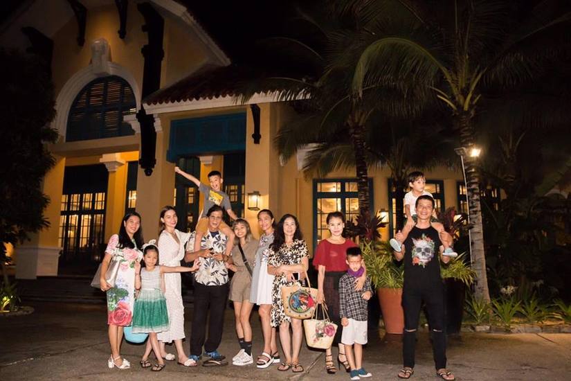 Gia đình Hồ Ngọc Hà đi nghỉ dưỡng.