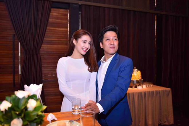 Thời gian vừa qua, tin đồn Nhã Phương chuẩn bị lên xe hoa râm ran trên mạng xã hội. Trước sự bàn tán từ phía dư luận, cả hai người trong cuộc đều một mực im lặng. Tuy nhiên mới đây, phía Nhã Phương đã chính thức lên tiếng xác nhận thông tin này.  