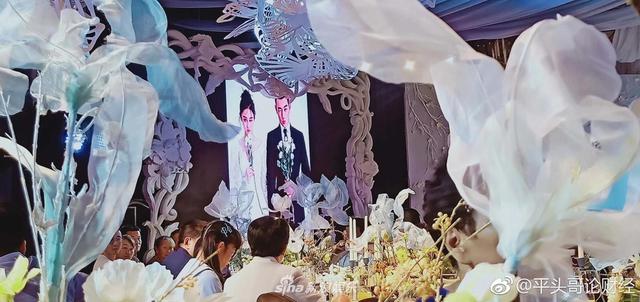 Một số hình ảnh trong Quatrian shbet hiện đang mở cổ tích của Trương Hinh Dư và hôn phu lính đặc chủng Hà Tiệp.