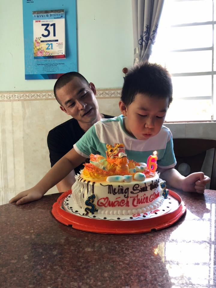 tung-bi-to-choi-vo-bo-con-quach-ngoc-ngoan-bat-ngo-tai-xuat-khoe-anh-mung-sinh-nhat-con-trai-le-phuong2-2018-09-04-11-41_0_0